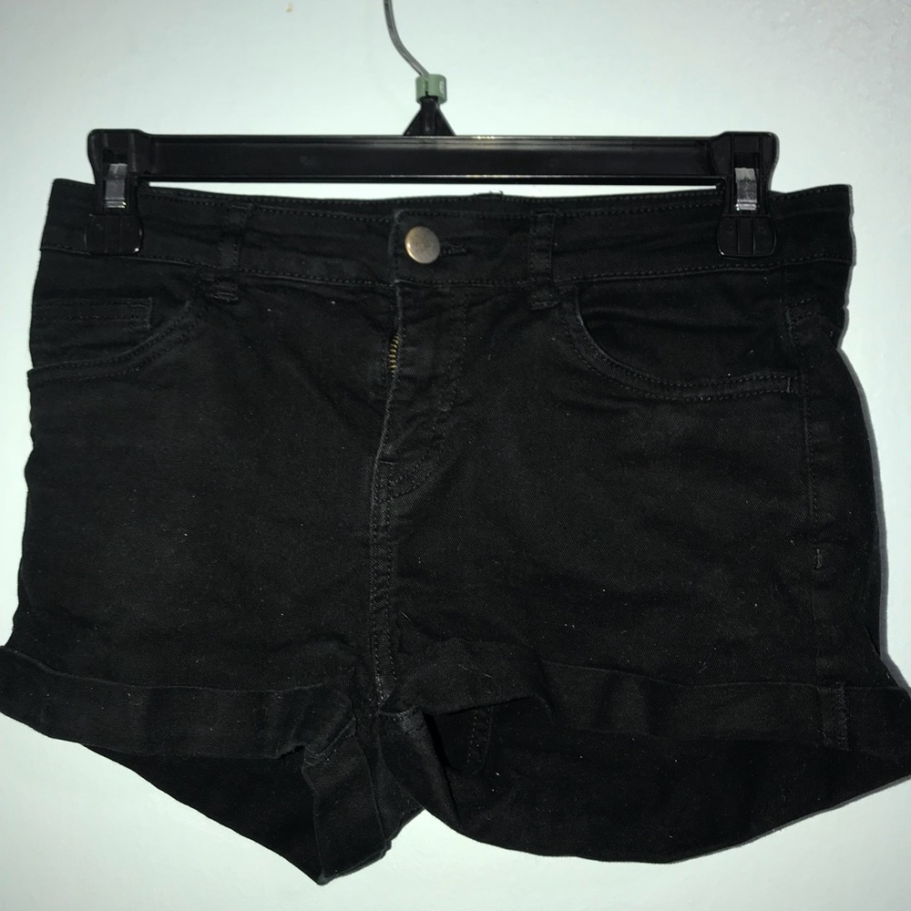 h&m black jean shorts